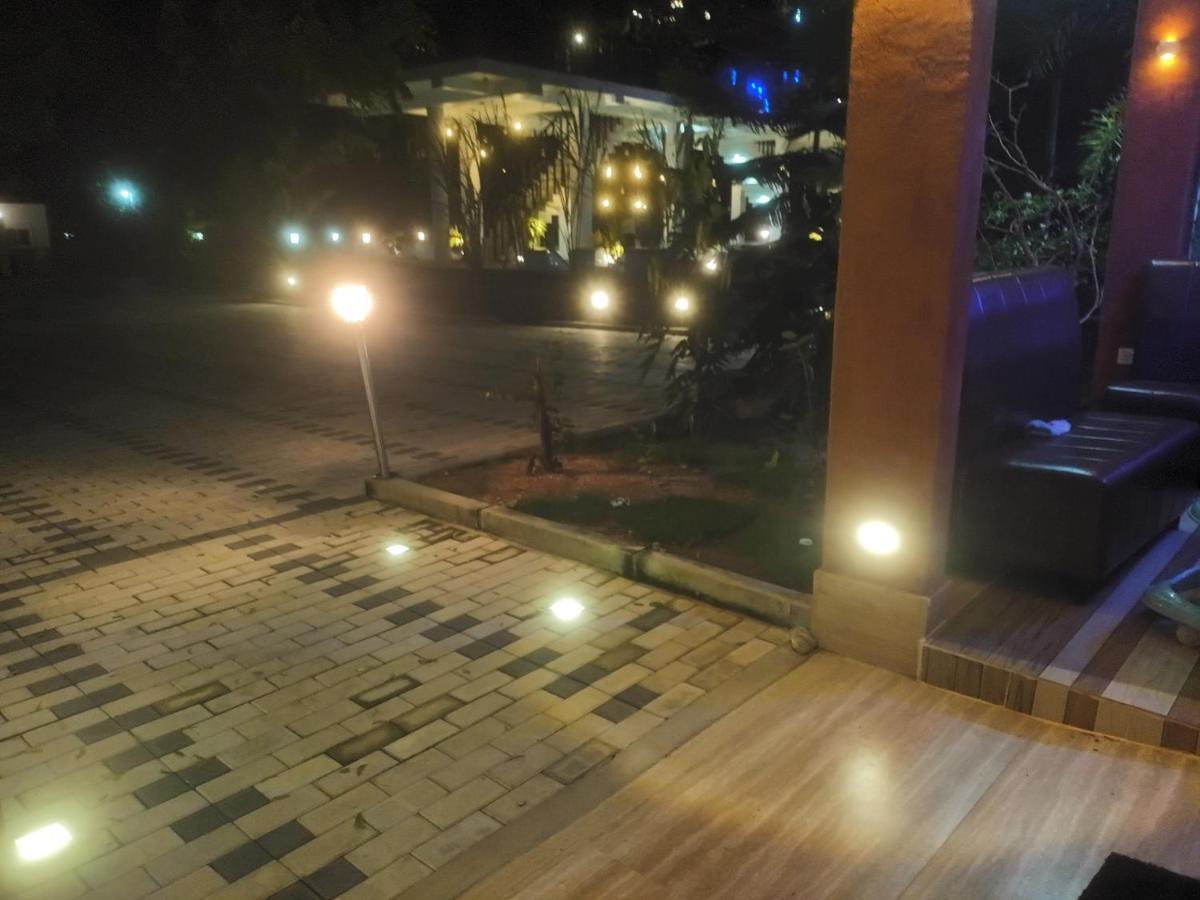 Lucky Beach Resort Trincomalee Dış mekan fotoğraf