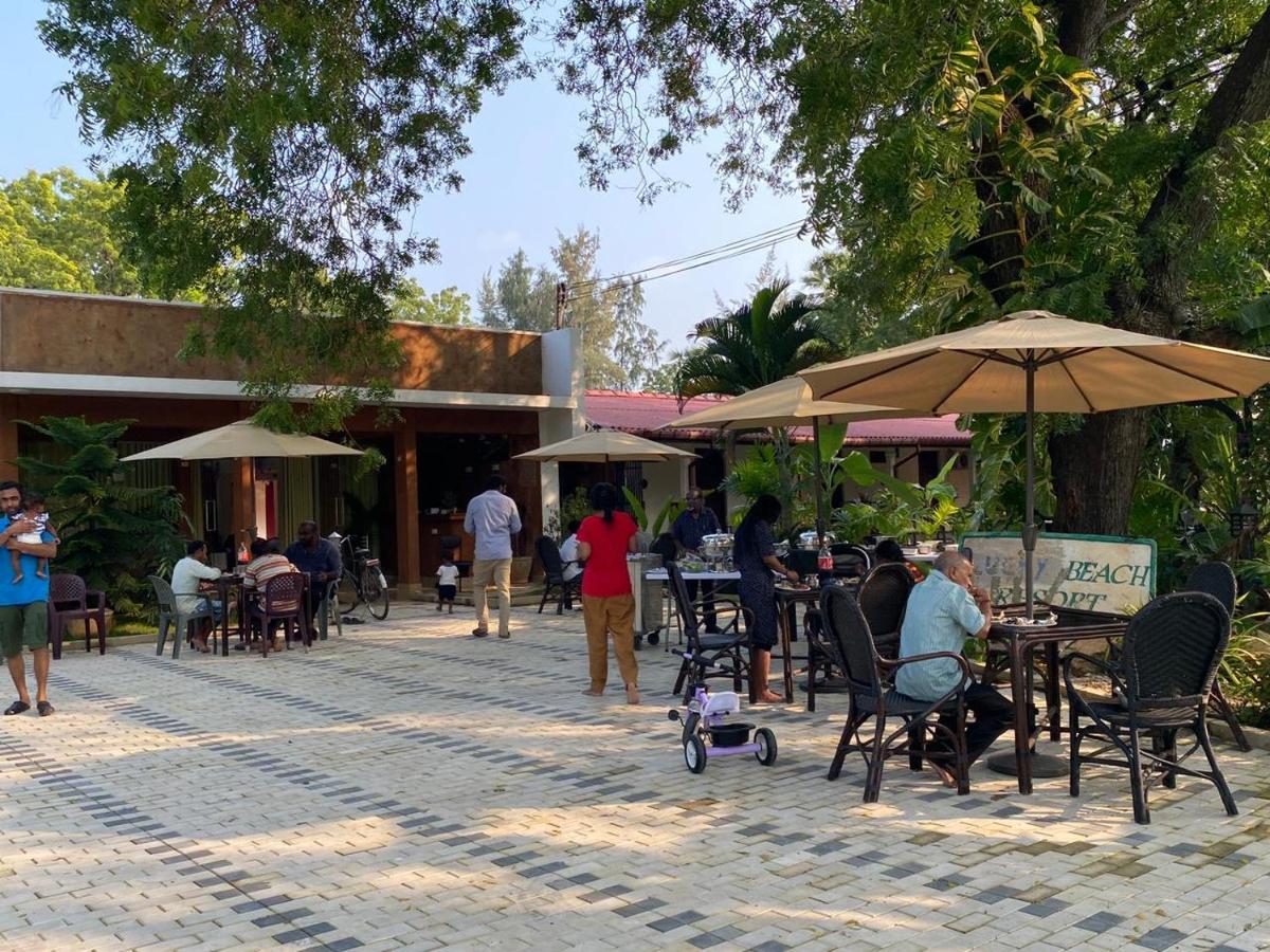 Lucky Beach Resort Trincomalee Dış mekan fotoğraf