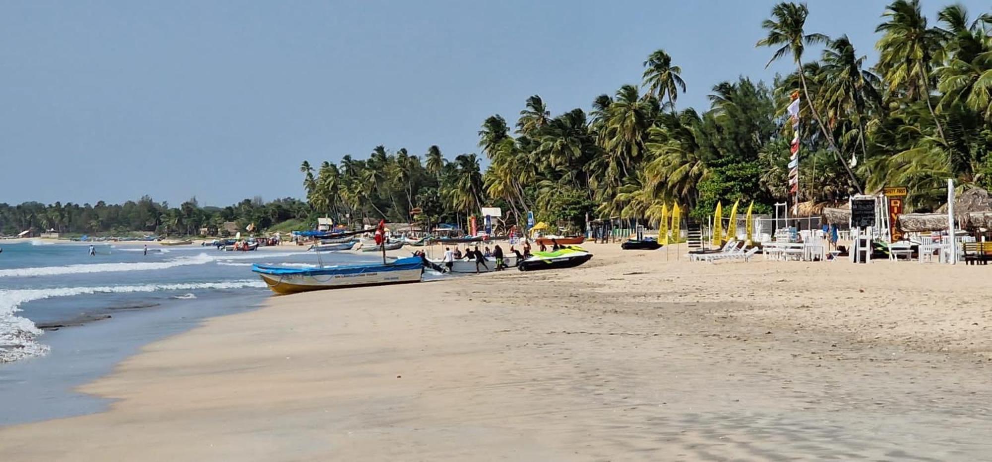 Lucky Beach Resort Trincomalee Dış mekan fotoğraf