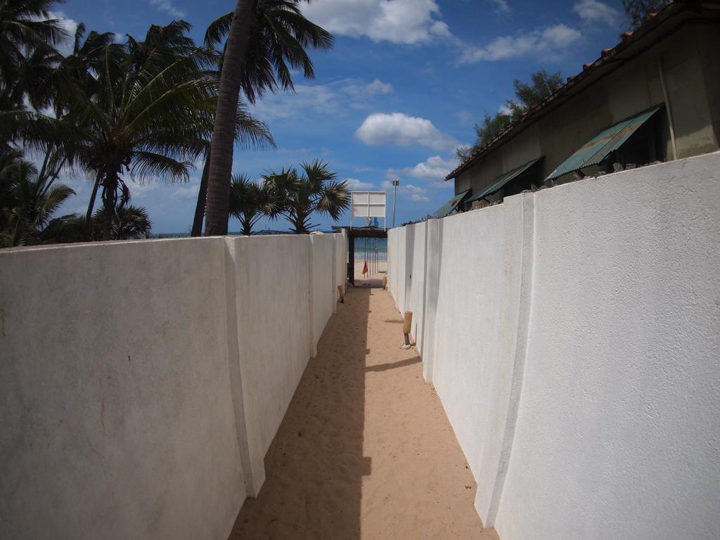 Lucky Beach Resort Trincomalee Dış mekan fotoğraf